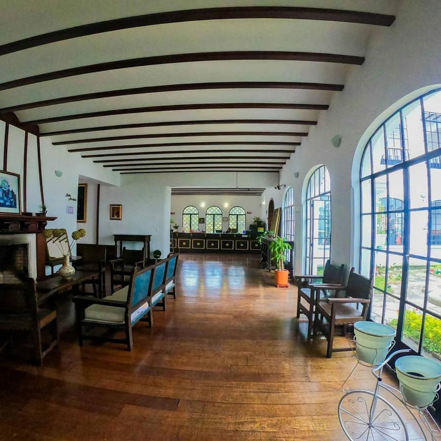 Hotel Boutique El Libertador Zipaquirá エクステリア 写真