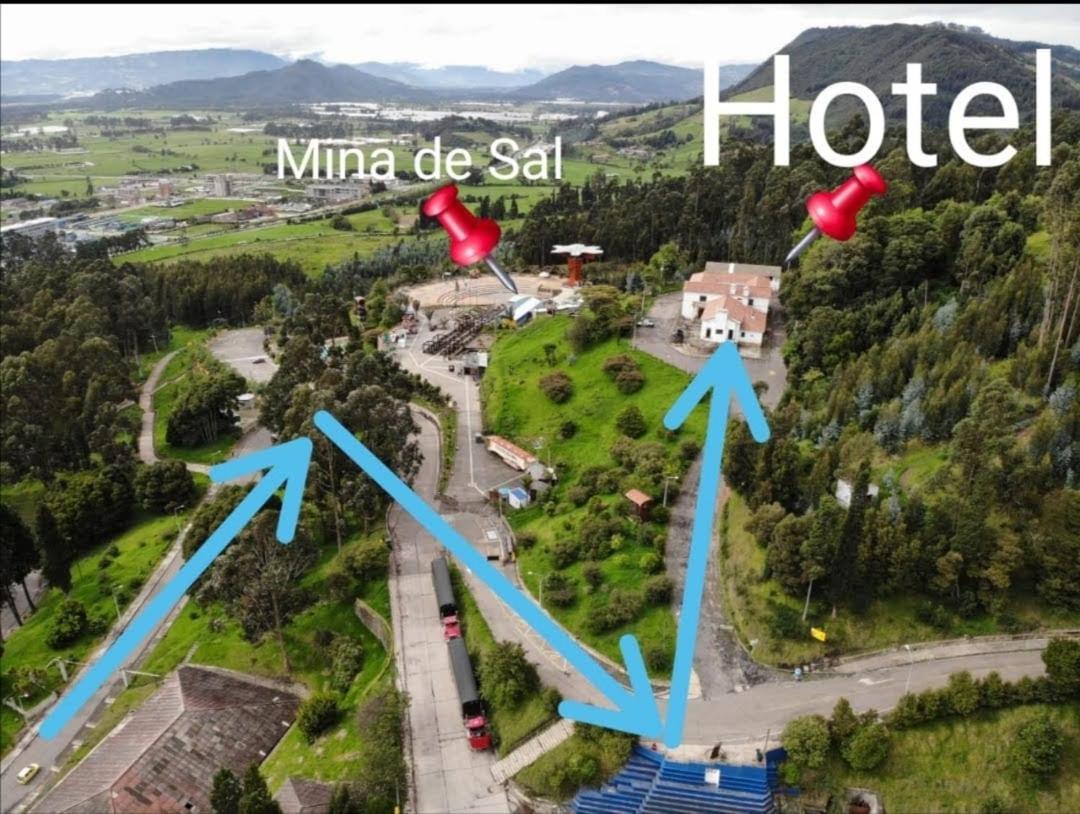 Hotel Boutique El Libertador Zipaquirá エクステリア 写真